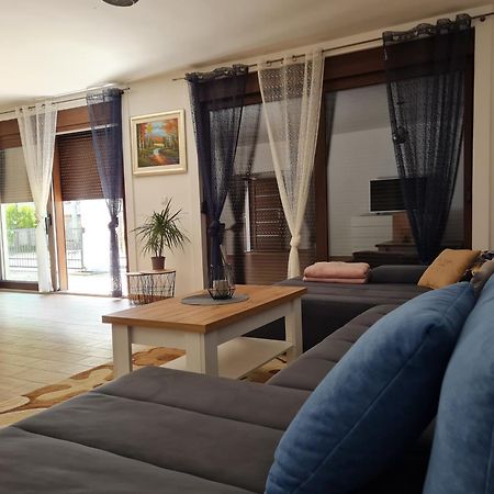 Ferienwohnung Old Town Road Karlovac Exterior foto